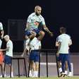 Com três desfalques, Tite fecha treino da Seleção Brasileira
