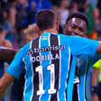Grêmio vacila no fim, sofre empate relâmpago e deixa vitória escapar na Arena
