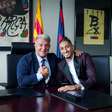 Vivendo temporada artilheira, Raphinha estende contrato com o Barcelona