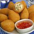 Coxinha cremosa de liquidificador: aprenda a fazer o salgado em casa