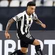 Igor Jesus se apresenta a Ancelotti em noite de muito caráter do Botafogo