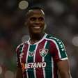 Torcida do Fluminense se anima com números de John Arias