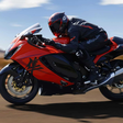 Há 30 anos, marcas japonesas fizeram um pacto: nenhuma moto ultrapassaria os 300 km/h; então chegou a Suzuki Hayabusa a quase 450 km/h