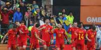 País de Gales derrotou a Ucrânia por 1 a 0 em Cardiff (GEOFF CADDICK / AFP)  Foto: Lance!