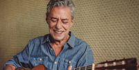 Chico Buarque está em observação após passar por cirurgia no crânio, diz assessoria Foto: Divulgação/Francisco Proner