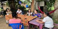 Coletivo Juremas, membro da Rede PBL em Macapá, entrevista Coletivo Fostxig, na Aldeia do Manga em Oiapoque.  Foto: PBL