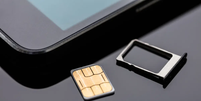 O PIN do SIM é um código de segurança de 4 dígitos que bloqueia o acesso ao seu chip  Foto: Getty 