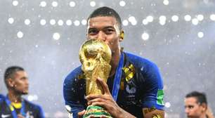 Mbappé pede orações para Pelé, internado em SP: "Rezem pelo Rei"