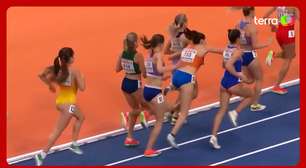Corredora holandesa fica inconsciente após queda em prova de atletismo