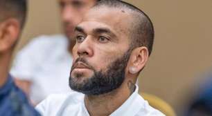 Daniel Alves é condenado a pagar R$ 40 mil para dupla sertaneja