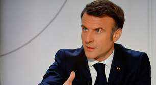 "Macron é um presidente em busca de boas vibrações", diz jornal