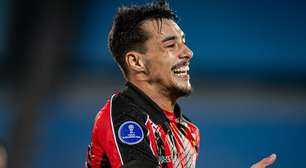 Vitória vence a primeira na Sul-Americana com gol de Claudinho