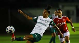 Palmeiras sai na frente com gol relâmpago, mas cede empate ao Inter pelo Brasileirão feminino