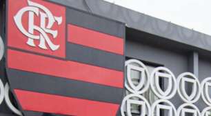 Flamengo renova com dois jogadores