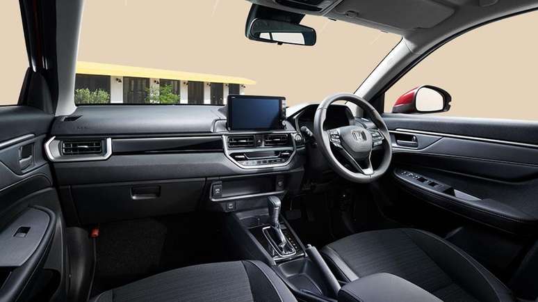 Honda WR-V: volante de direção do lado direito no Japão