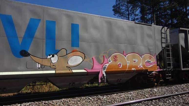 A crew ORC era formada por FIEM, GEGÃO, SNIF e RASE. Fizeram história na grafitagem de trens em São Paulo.