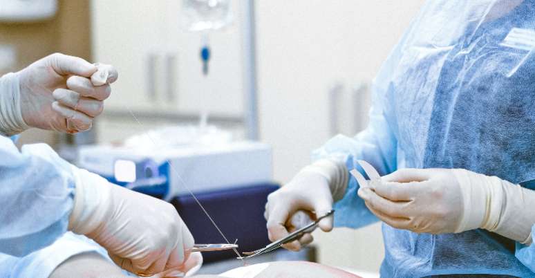 Saiba mais sobre cuidados antes de uma cirurgia plástica