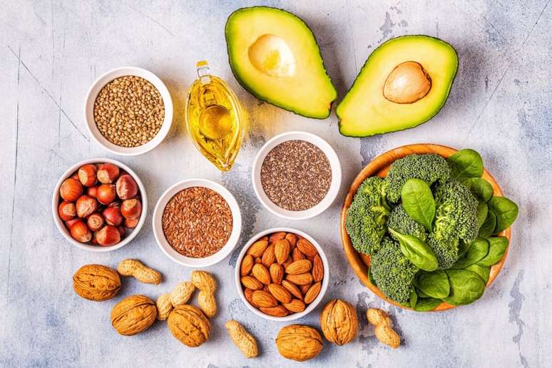 Dietas como a cetogênica ou low-FODMAP podem ser consideradas para indivíduos autistas, mas devem ser implementadas sob orientação 