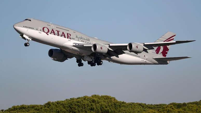O Boeing 747-8Z5 da empresa estatal Qatar Amiri Flight é semelhante ao que estaria em negociações para ser transferido Trump