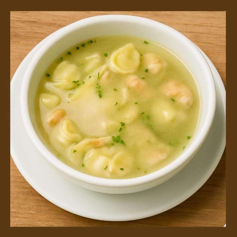CAPELETTI IN BRODO (CALDO) DE LEGUMES