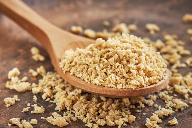 A proteína texturizada de soja é uma opção poderosa, acessível e cheia de benefícios